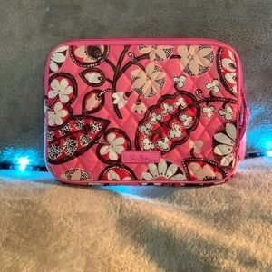 Vera Bradley Tablet Sleeve✨